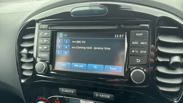 Nissan Juke 1.2 DiG-T Tekna 5dr Petrol Hatchback